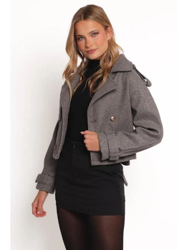 Modern Cropped Boxy Woolen Jacke